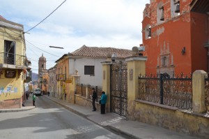 Bröckelnde Fassaden in Potosí