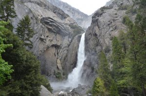 Die Lower Yosemite Falls