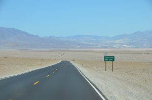 Das Death Valley liegt zum Teil unterhalb des Meeresspiegels