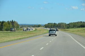 Auf dem Yellowhead Highway kurz vor Edmonton